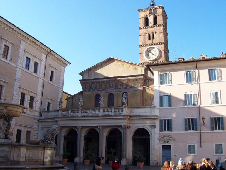 Basilica di Santa Maria in Trastevere, Italy | https://en.wikipedia.org/wiki/Santa_Maria_in_Trastevere